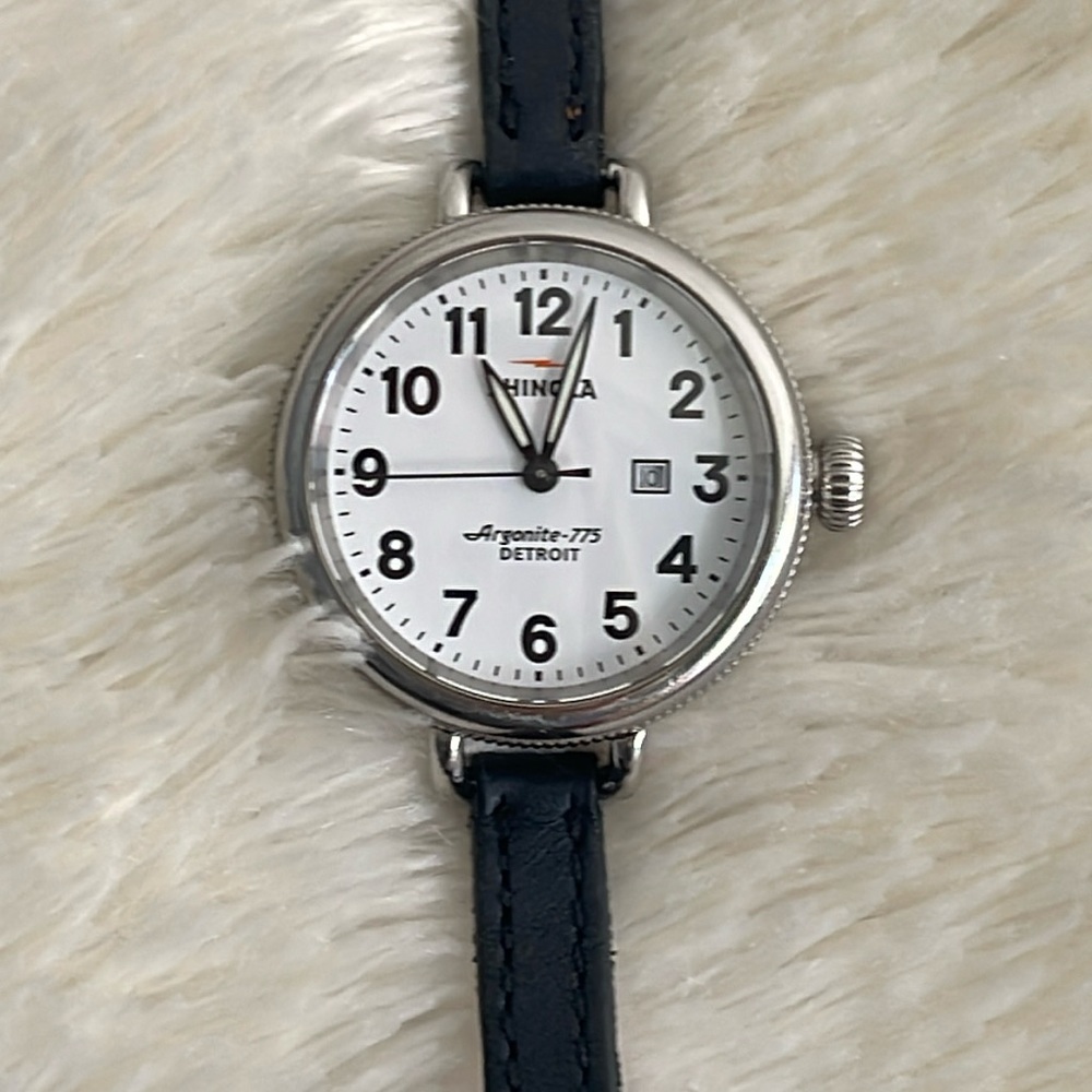 Shinola Birdy Silver with white face